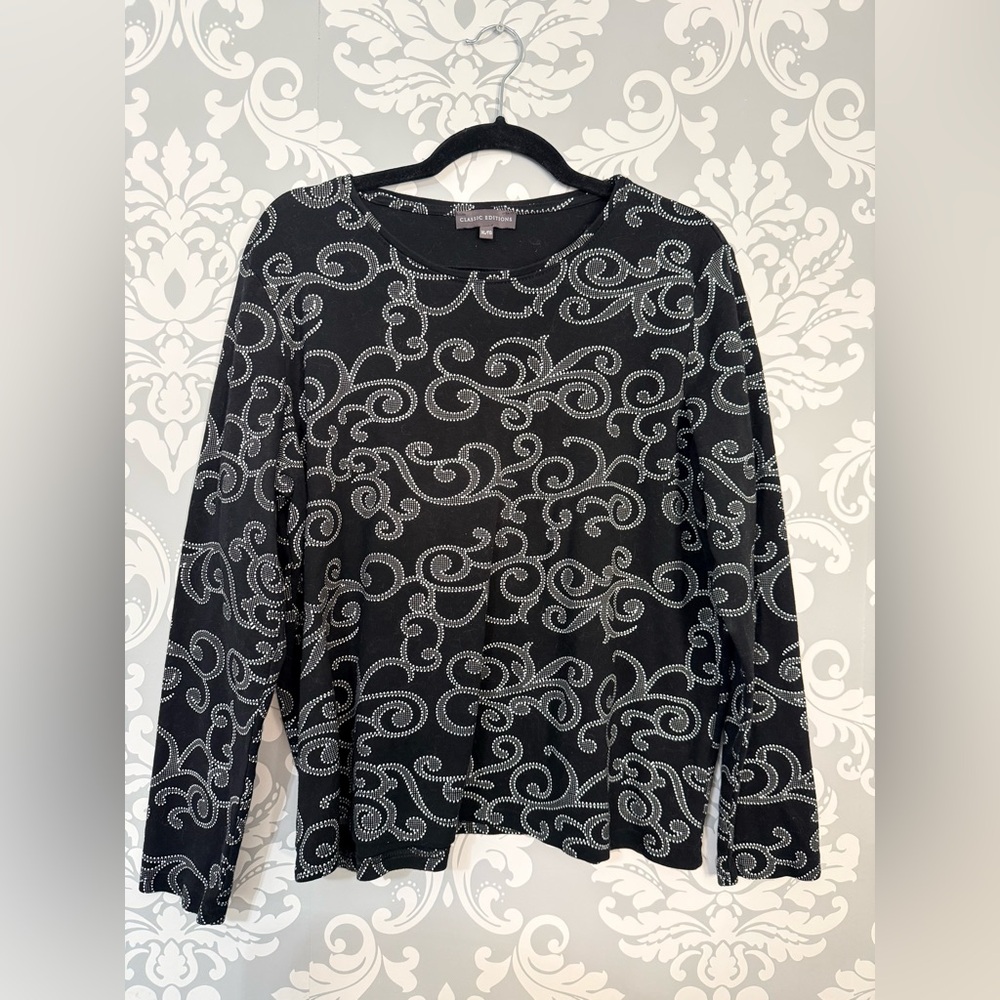 10/$25- Classic Editions‎ Cotton Swirl Pattern Top